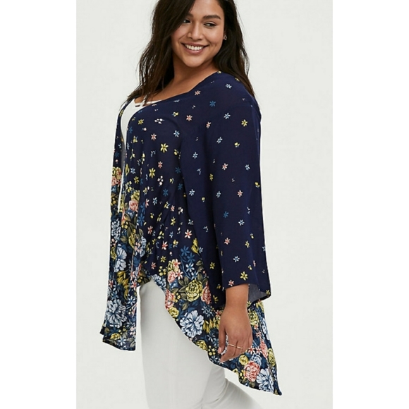 Torrid Navy floral crepe kimono - Picture 5 of 13